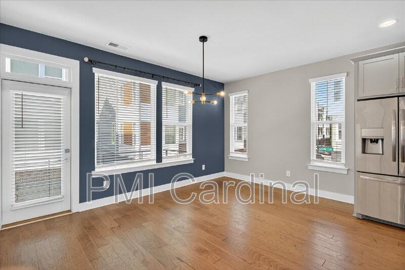 2104 Bryant Park Dr - Photo 7 of 31