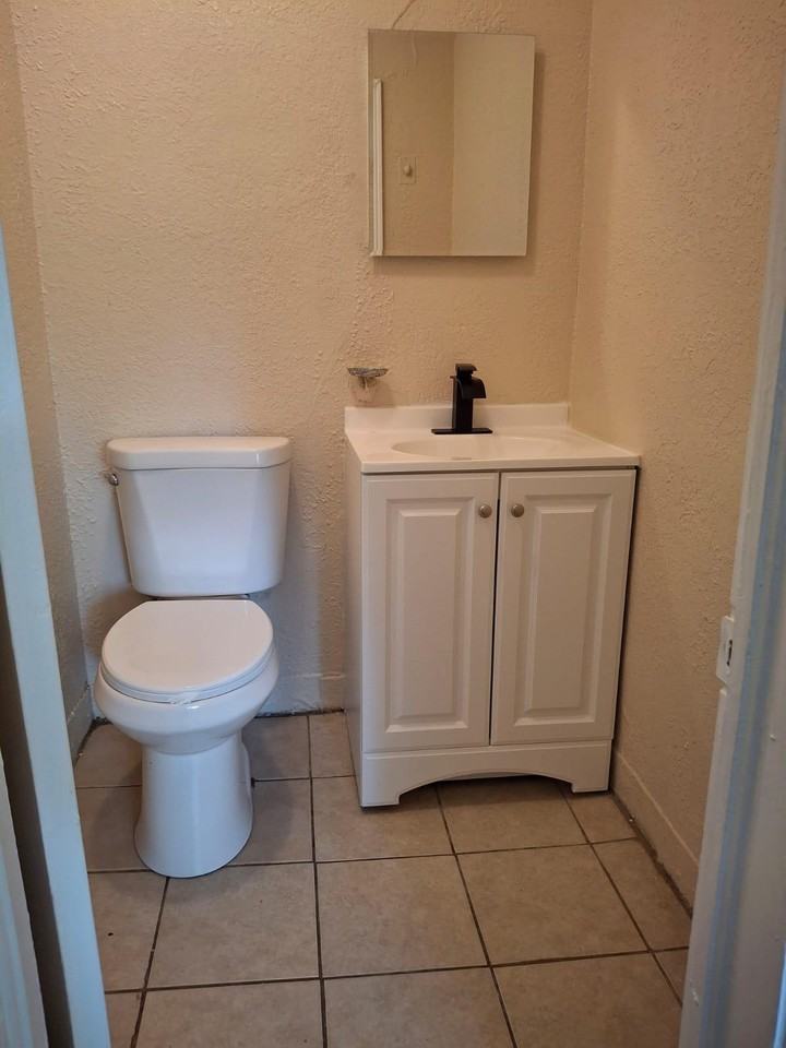 502 Hilda St #502A - Photo 4 of 9