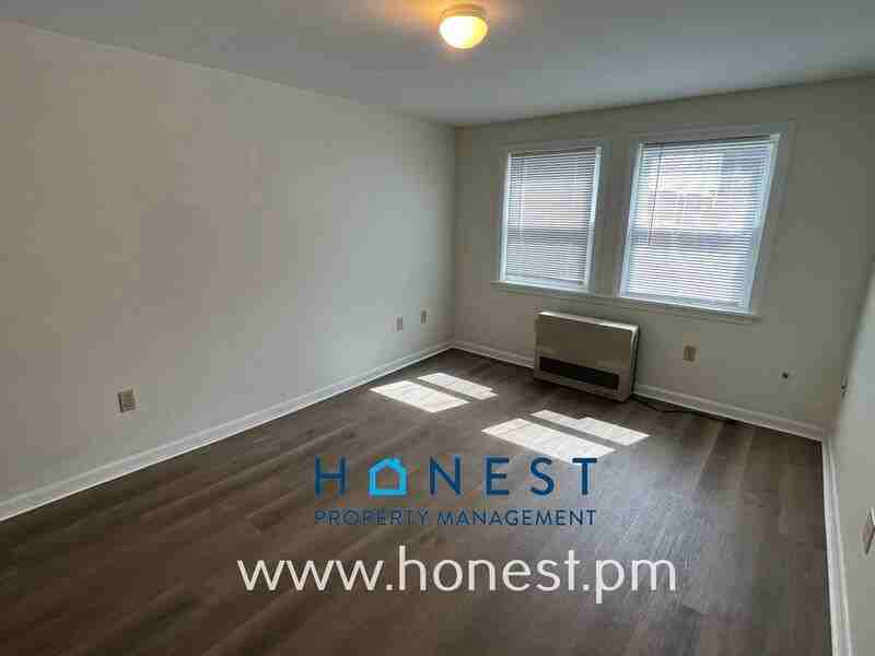 60 Cumberland St #4 - Photo 3 of 18