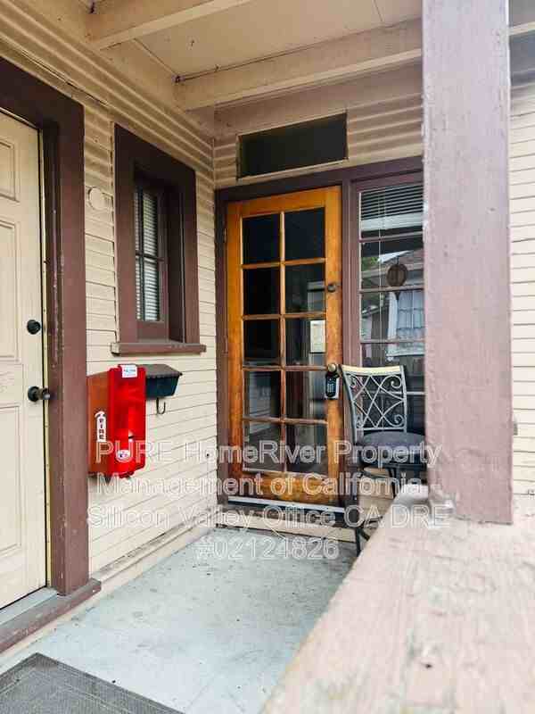 221 Broadway #C - Photo 2 of 10
