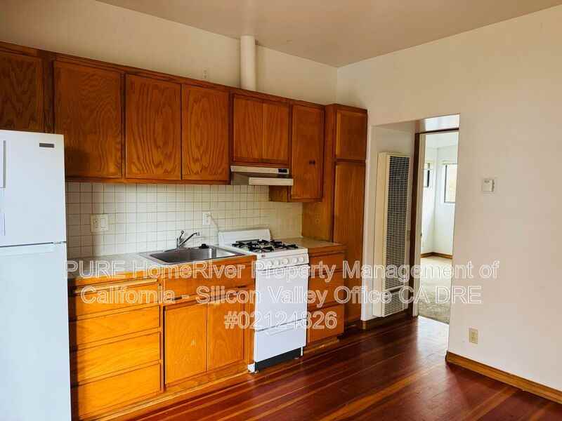 221 Broadway #C - Photo 4 of 10