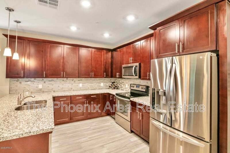 2821 S Skyline - Photo 2 of 26