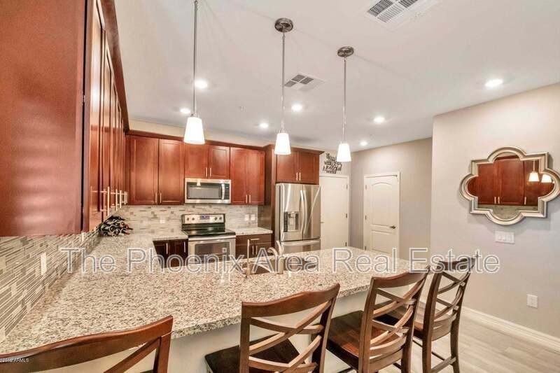 2821 S Skyline - Photo 4 of 26