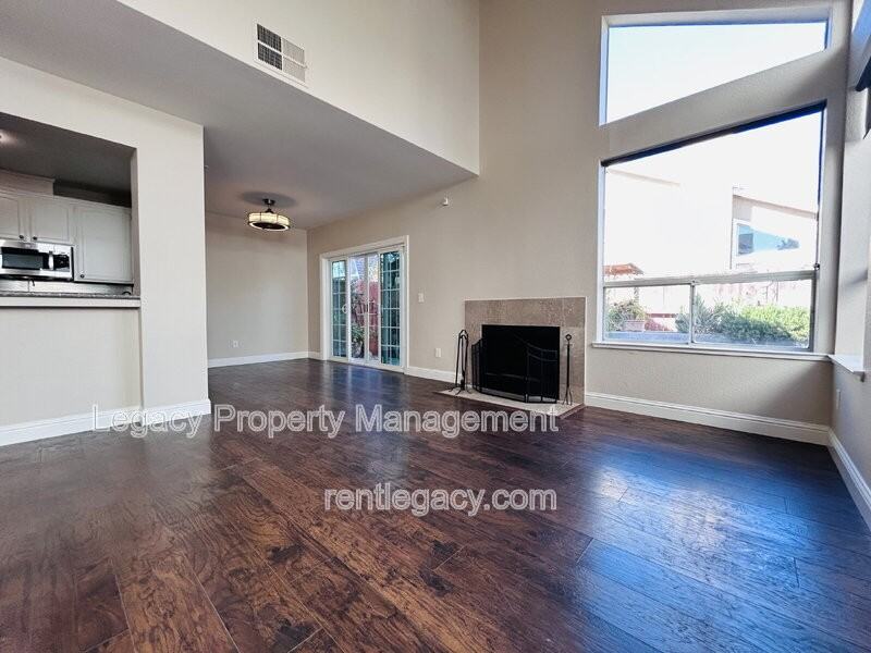 232 Redstone Cir - Photo 5 of 28