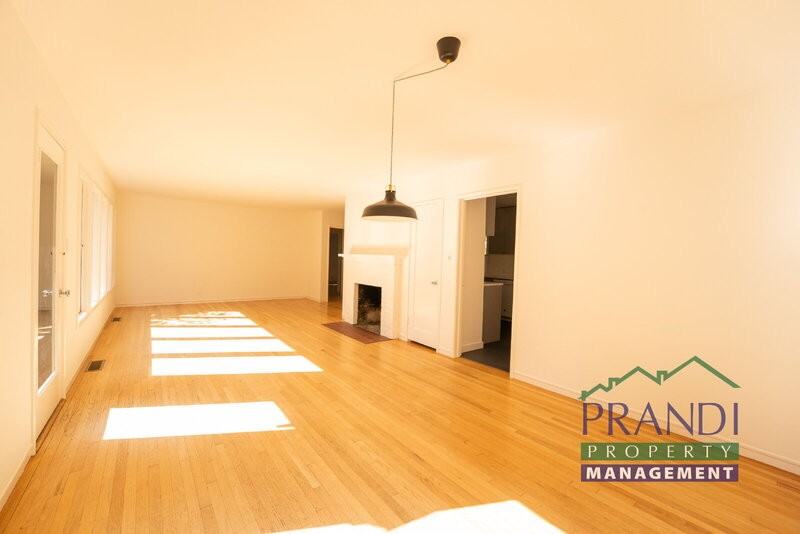 128 Hilldale Dr - Photo 4 of 17