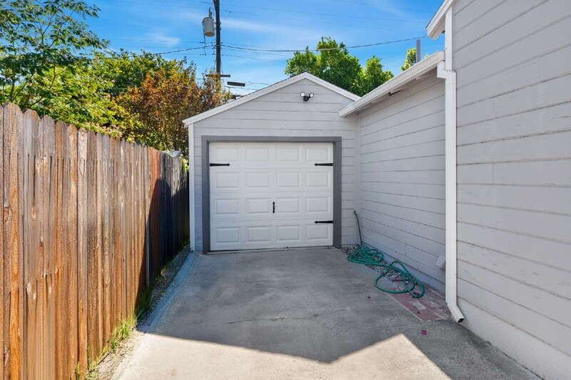 4311 Cabrillo Way - Photo 4 of 31