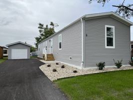 featured image of 9 Swan Ln