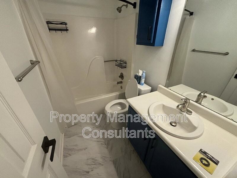 4922 7 Pine Circle - Photo 2 of 9