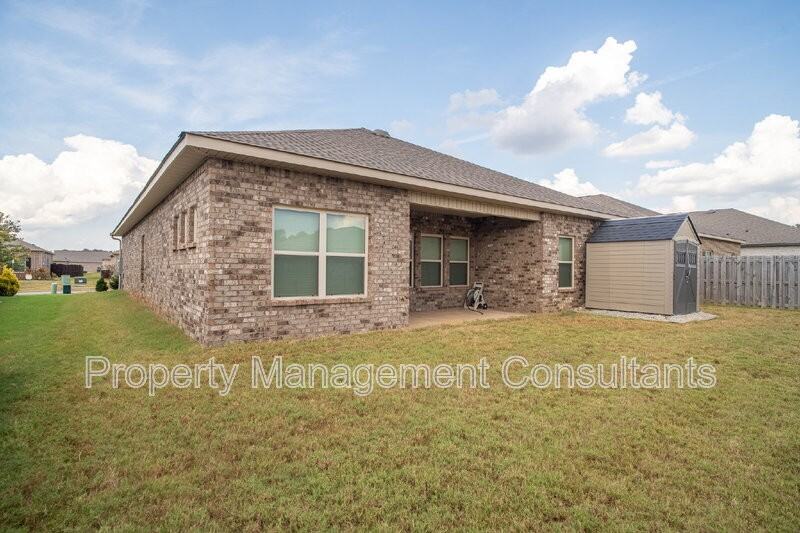 26382 Jones Spring Dr - Photo 4 of 32