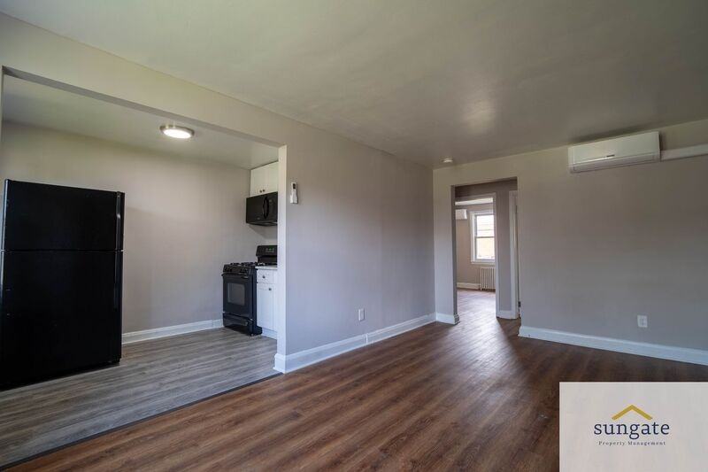 1410 Dartmouth Ave #1 - Photo 3 of 12