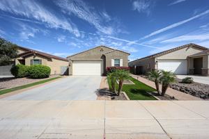 featured image of 322 W Tenia Trl
