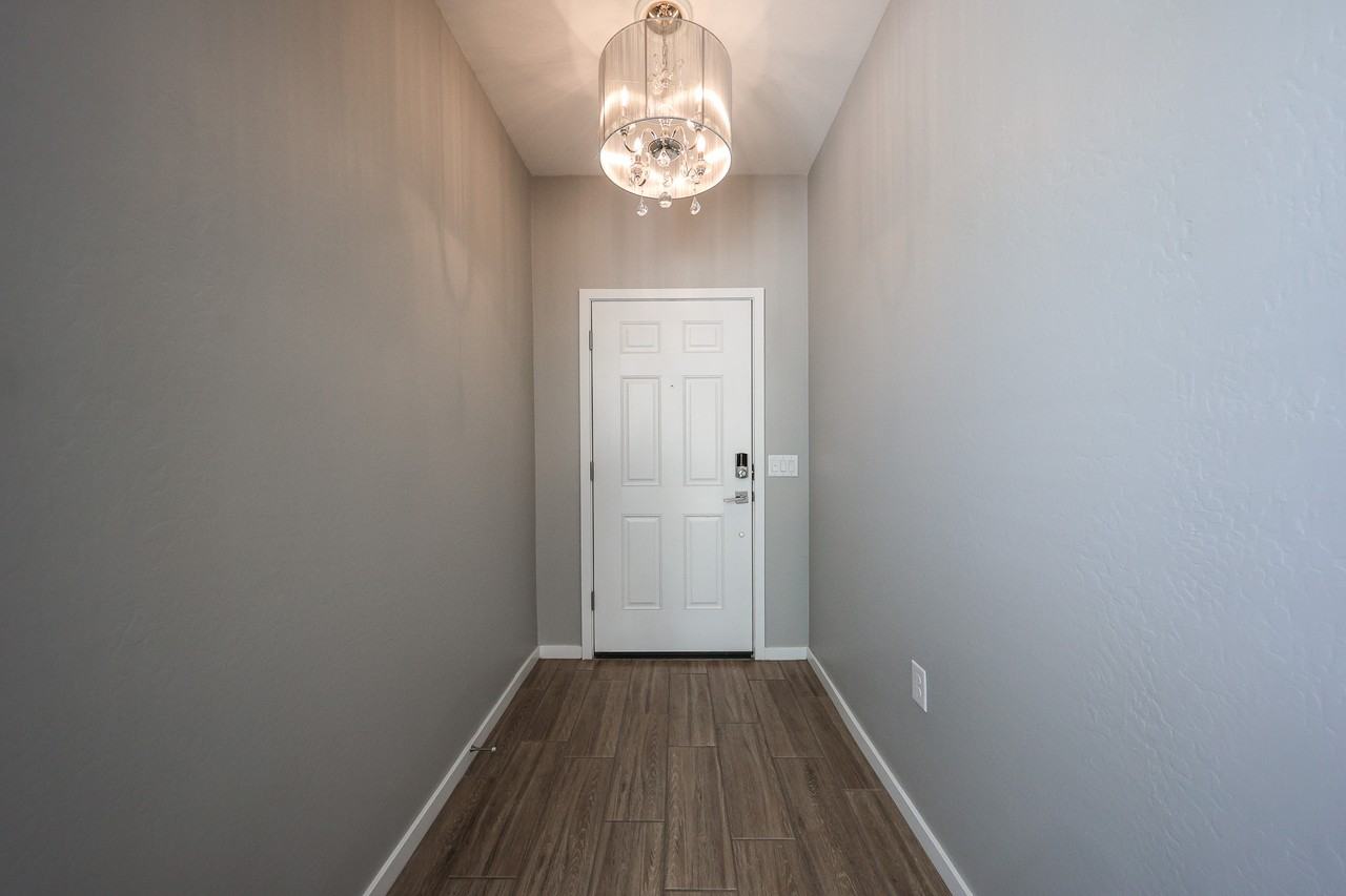322 W Tenia Trl - Photo 5 of 47