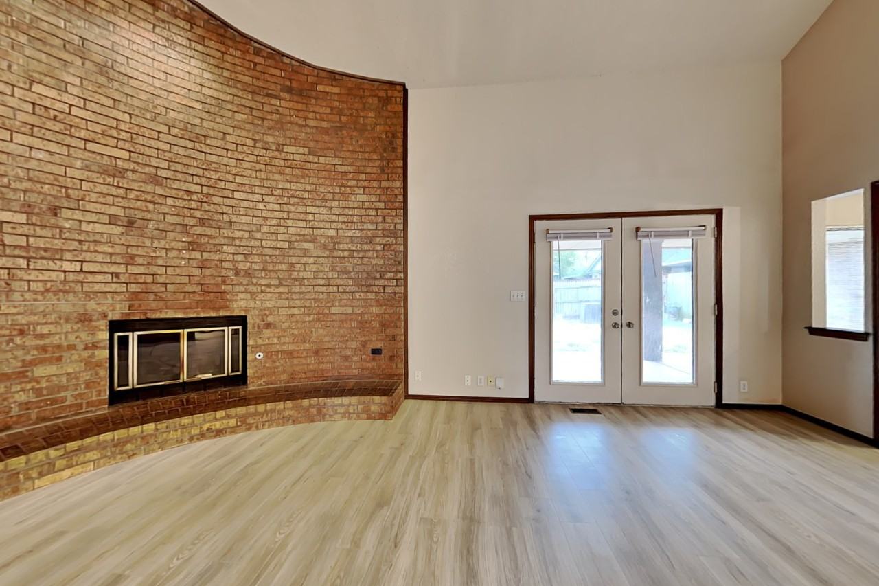 2200 Sandy Creek Trl - Photo 2 of 19