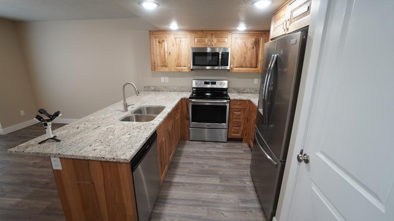 341 Nelly Ln - Photo 7 of 23