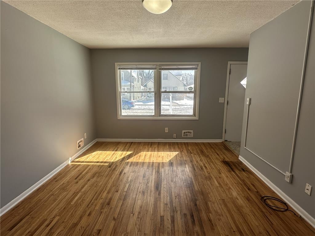 1718 3rd Ave N - Photo 7 of 17