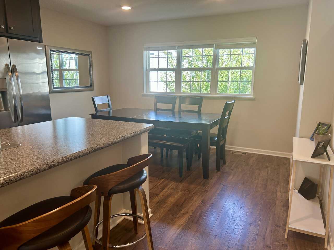7543 Woods Edge Blvd - Photo 5 of 13