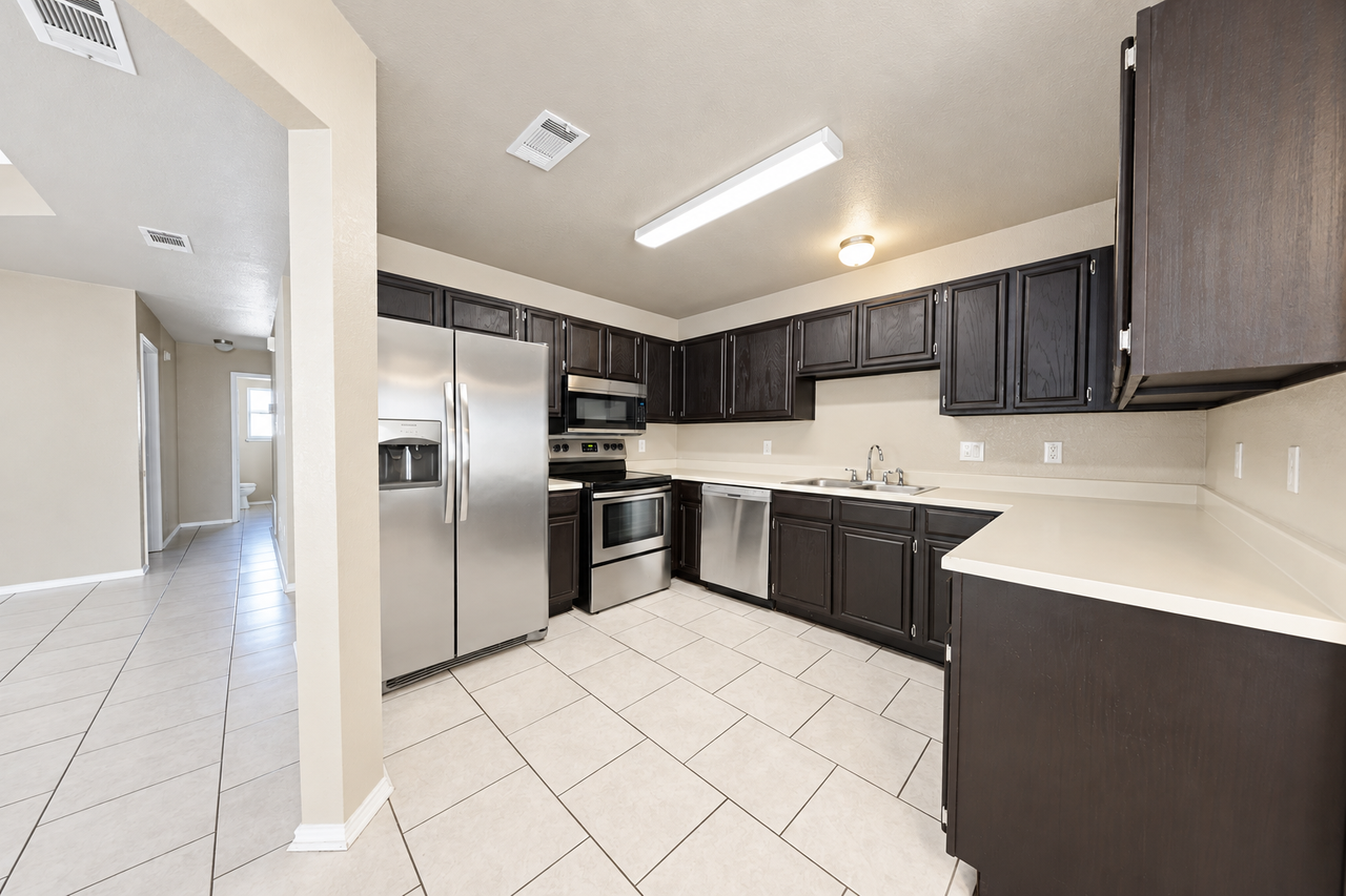 2609 Gazelle Dr - Photo 4 of 20