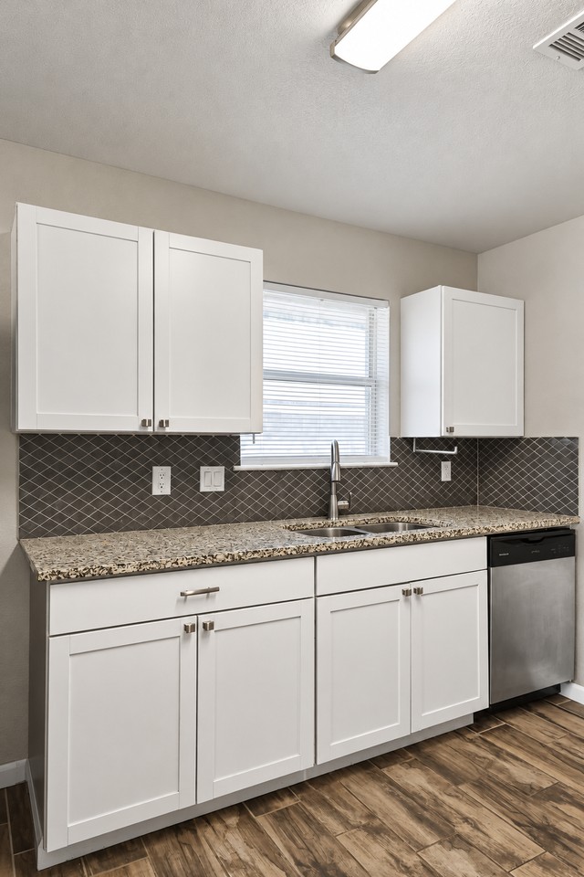 4409 Aspen Dr - Photo 5 of 19