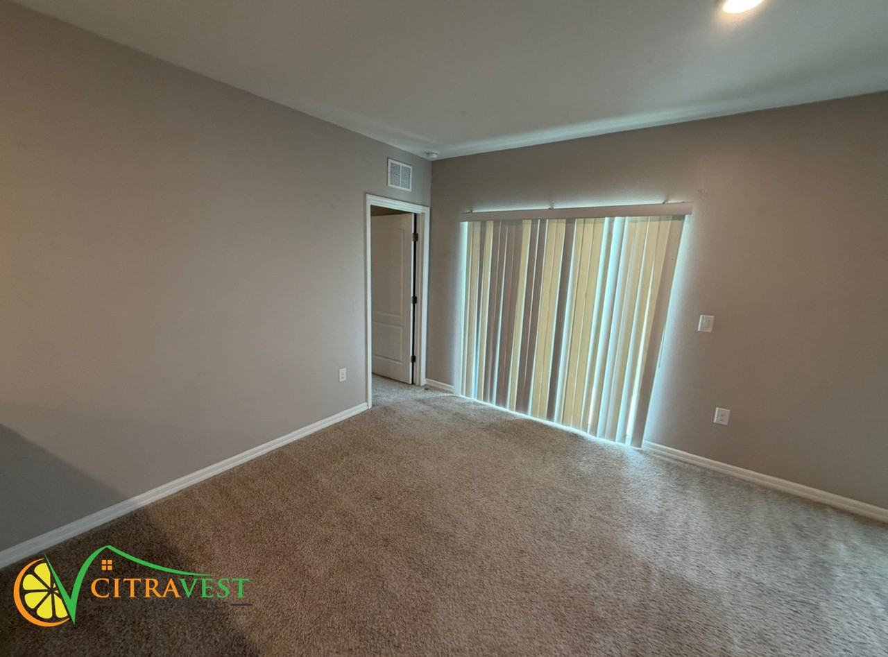 1198 Sophia Blvd - Photo 4 of 12