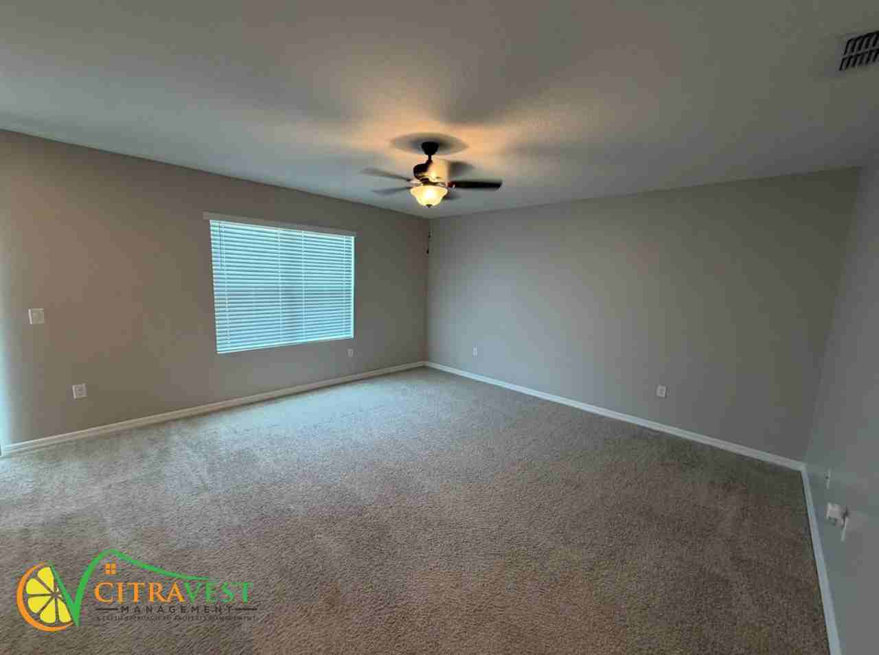 1198 Sophia Blvd - Photo 5 of 12