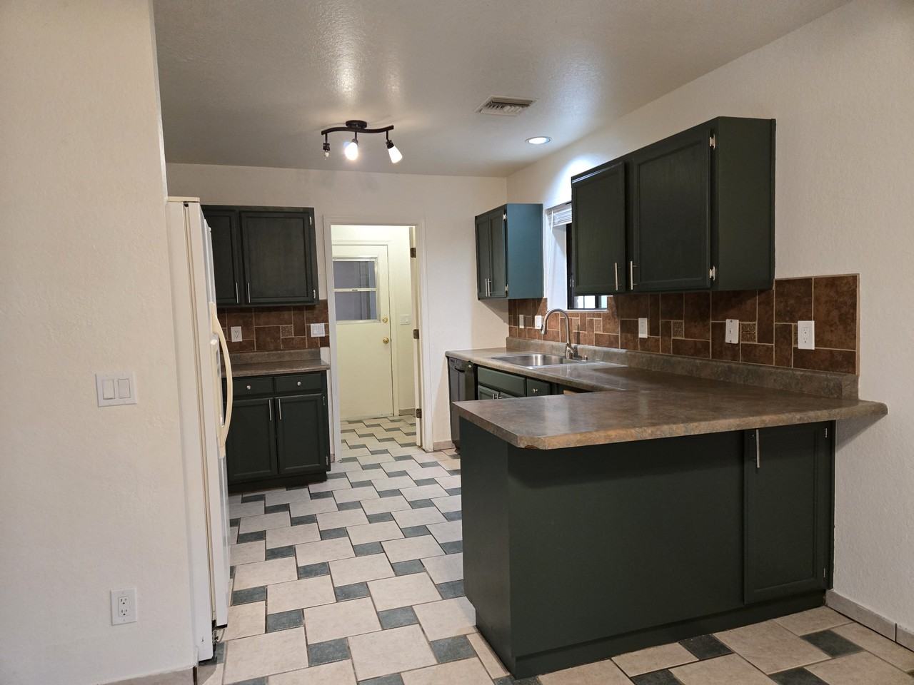 1191 Calle Chaparral - Photo 6 of 22