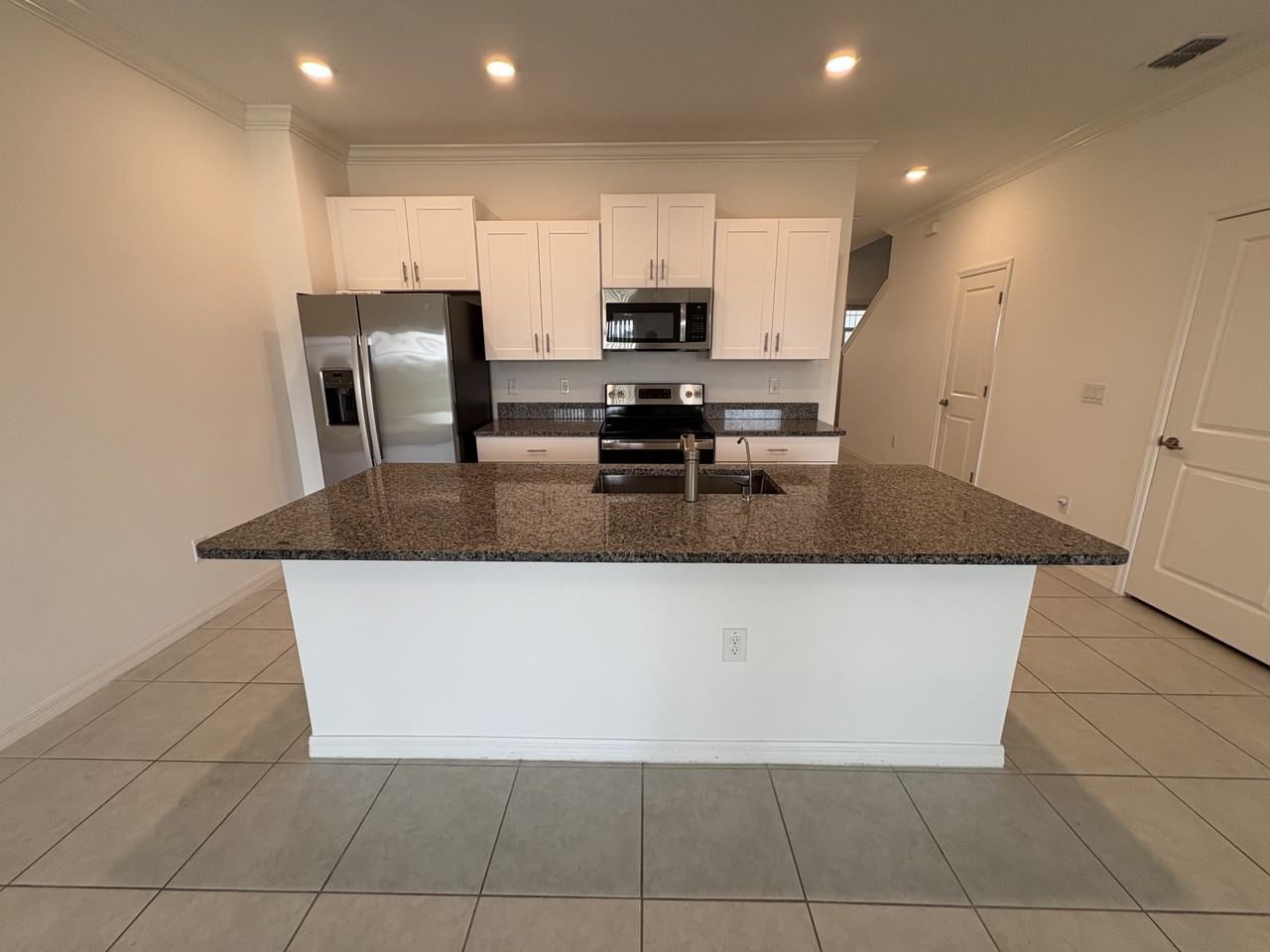 8840 Gallantree Pl - Photo 3 of 24