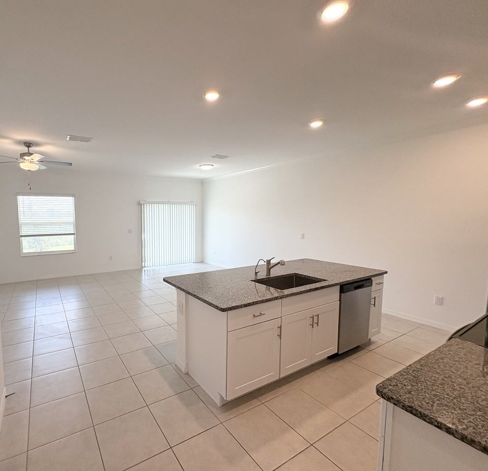 8840 Gallantree Pl - Photo 4 of 24