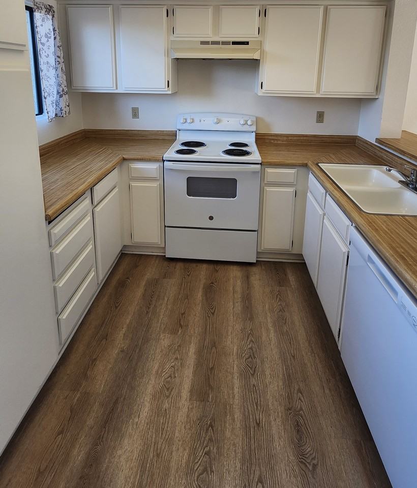1213 W Cypress Ave #C - Photo 6 of 13