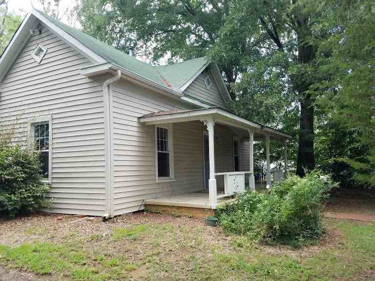 202 Maple Ave #A - Photo 2 of 20