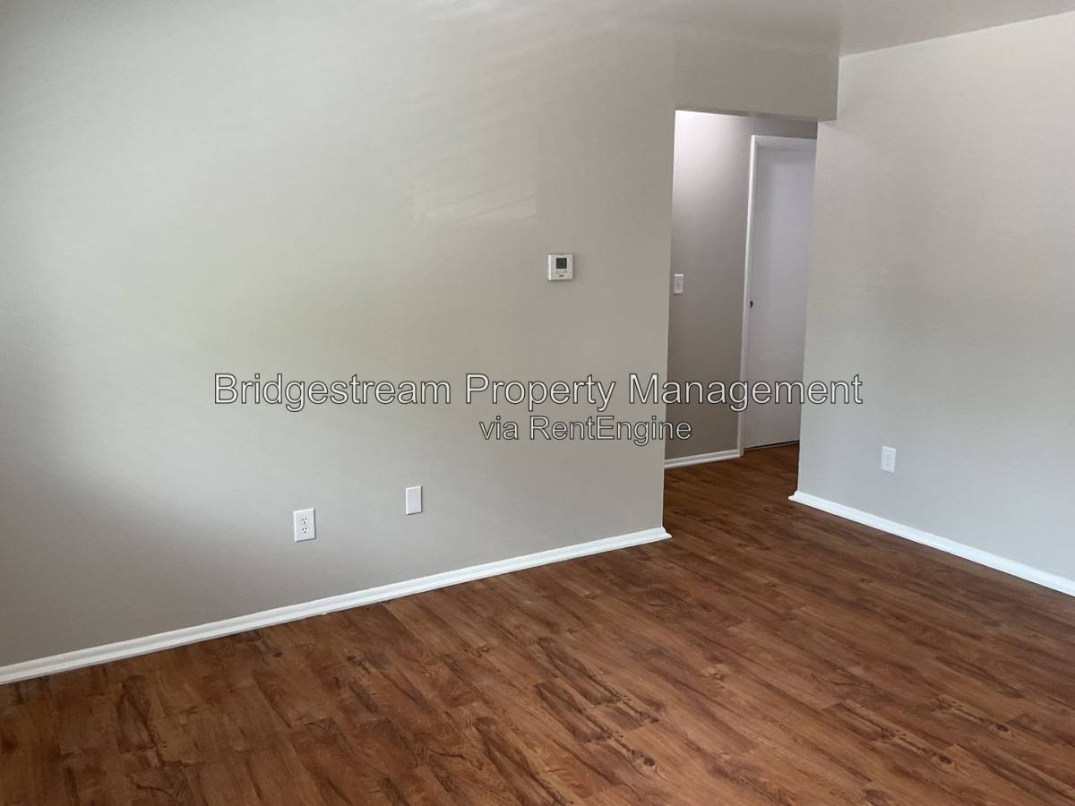 4953 Leeper St - Photo 3 of 20