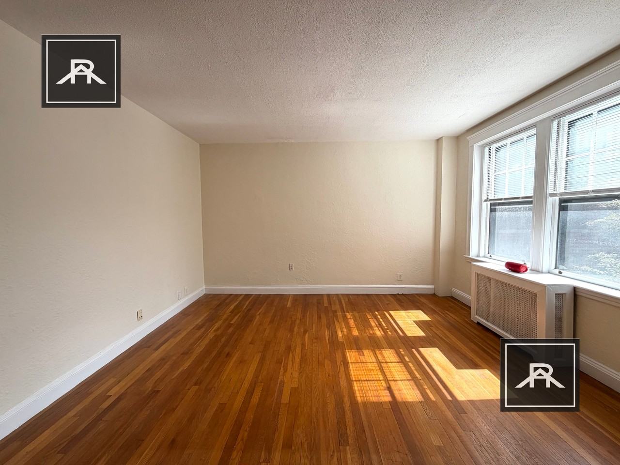 1955 Commonwealth Ave #33 - Photo 2 of 11