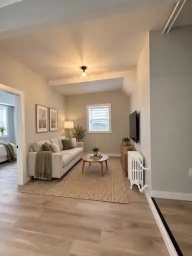 648 Bethune St - Photo 3 of 14