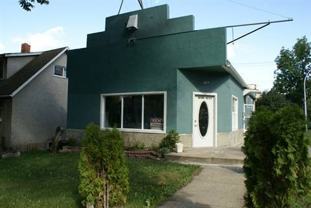 10702 85 Ave Nw - Photo 1 of 1