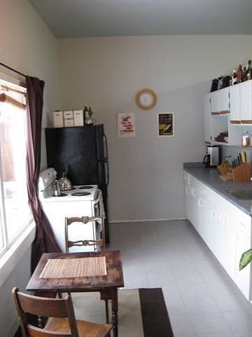 10702 85 Ave Nw - Photo 3 of 8