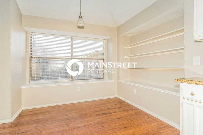 513 Quail Hollow Dr - Photo 5 of 16