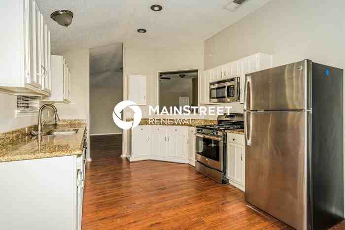 513 Quail Hollow Dr - Photo 6 of 16