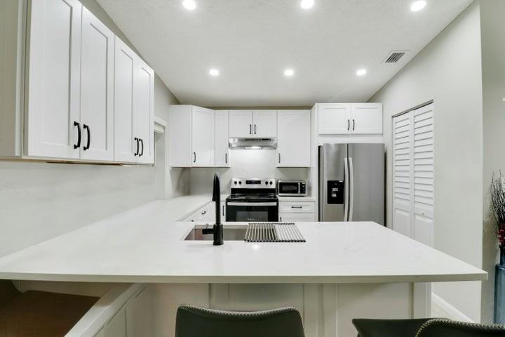 22274 Misty Woods Way - Photo 2 of 8