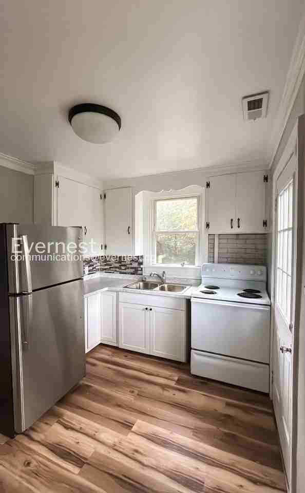 4423 Eanes Ln - Photo 7 of 22