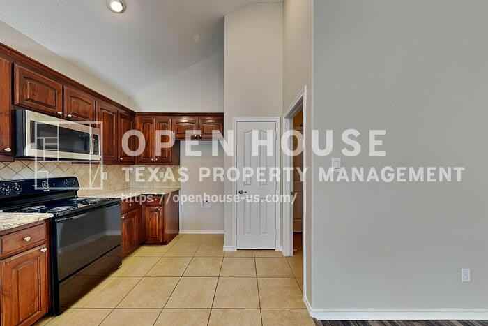 10848 Irish Glen Trl - Photo 7 of 19