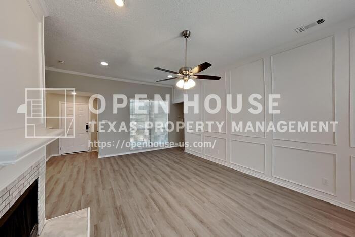 1518 Palisades Dr - Photo 4 of 18