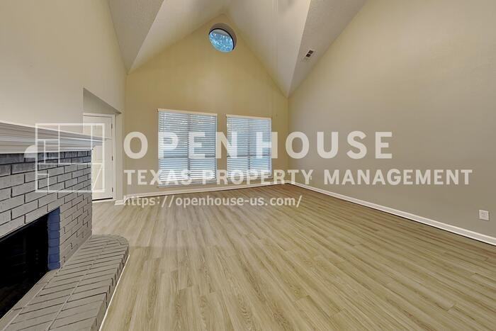 210 Carlsbad Dr - Photo 4 of 23
