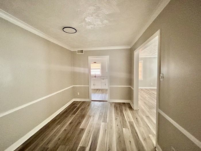 1323 Brower St - Photo 3 of 7