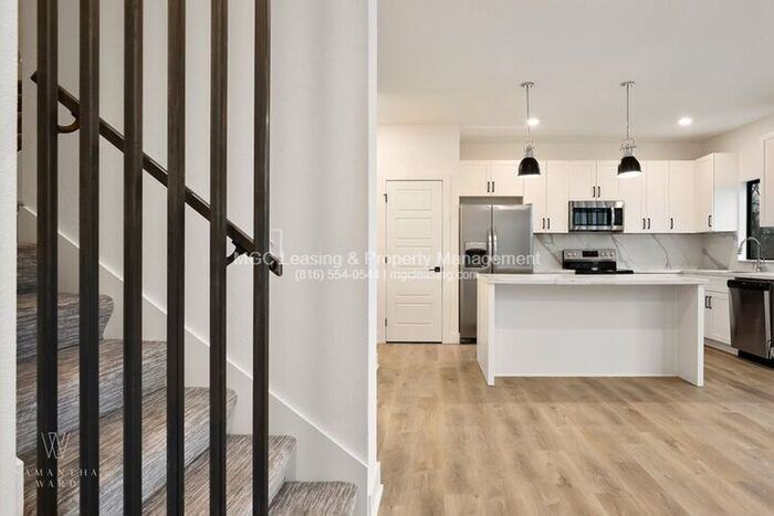 6541 Marsh Ave - Photo 4 of 21