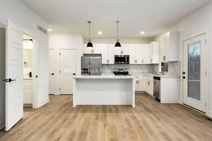 6541 Marsh Ave - Photo 6 of 21