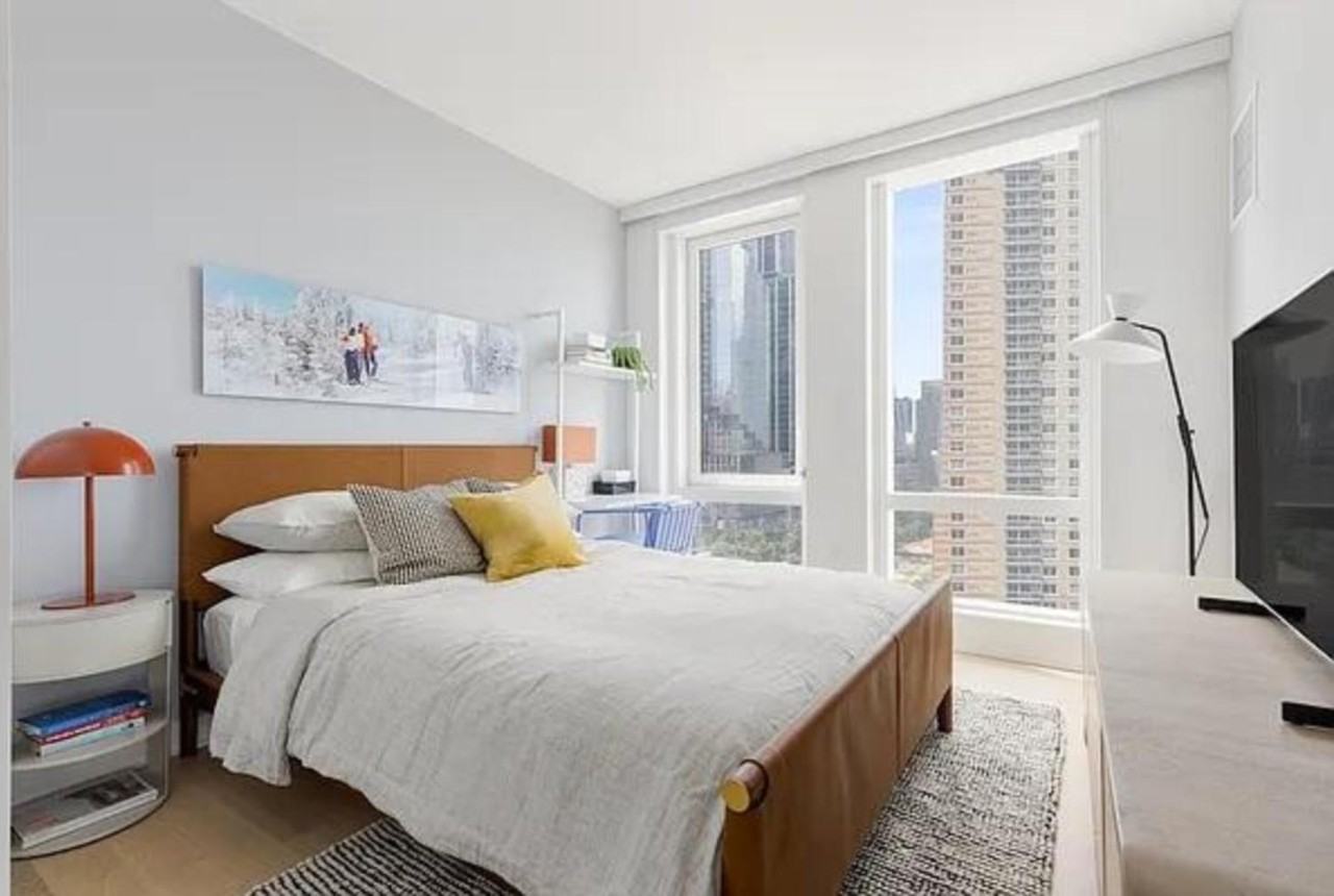 W 38th St #504 - Photo 3 of 9