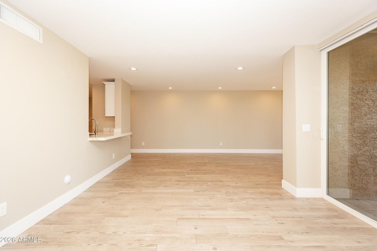 7401 N Scottsdale Rd #46 - Photo 4 of 40