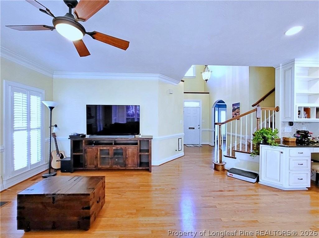 2519 S Edgewater Dr - Photo 4 of 50