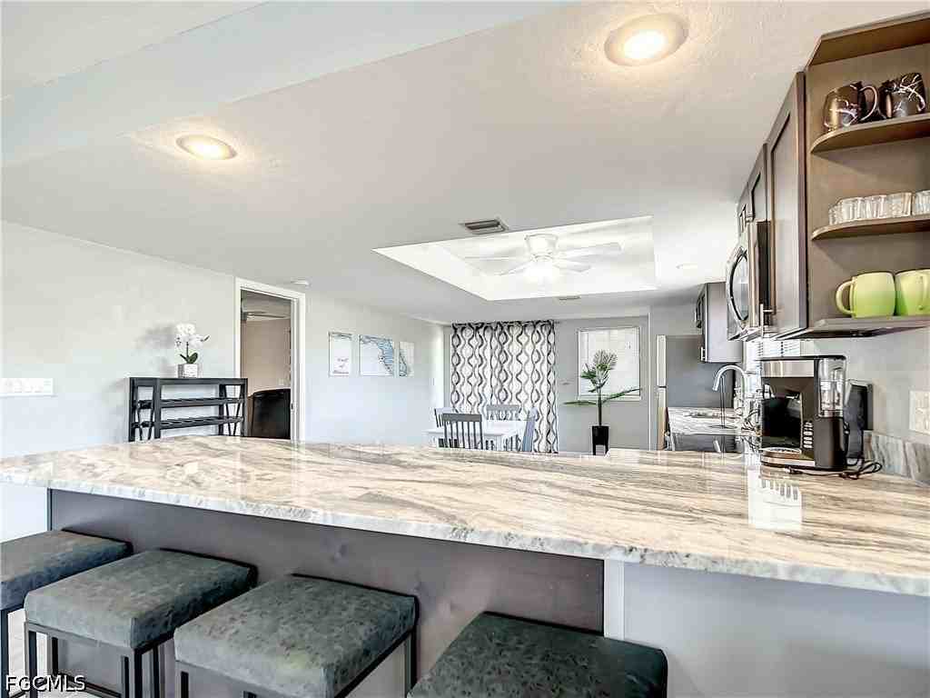 5000 Sw 16th Pl - Photo 5 of 17