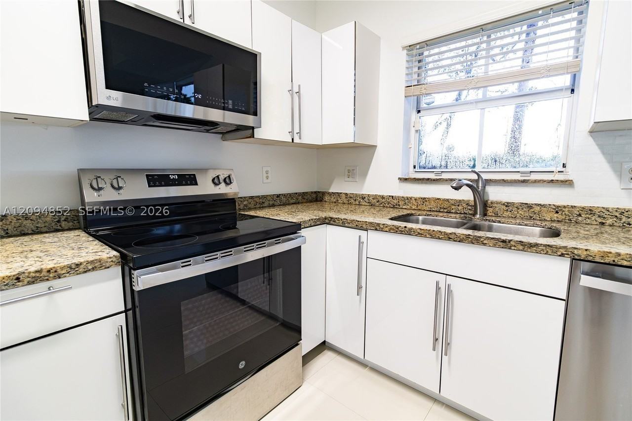 11600 Nw 60th Ter #484 - Photo 7 of 22