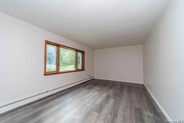 40 Pine Ln - Photo 2 of 15